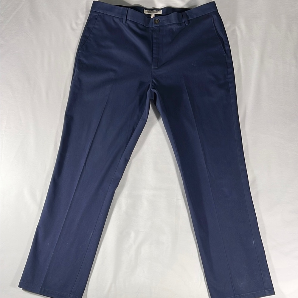 Goodthreads mens navy blue Straight fit flat chino pants - size 38x32